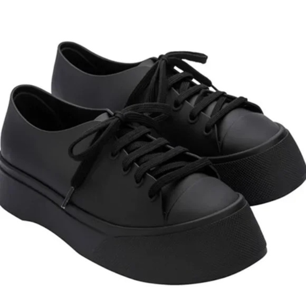 MELISSA | Made In Brazil Melissa Drive Flats Black Size 8